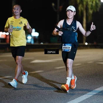 Runner Photo 5893018