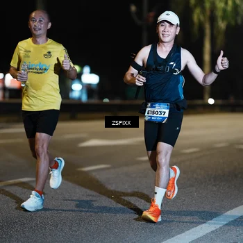 Runner Photo 5893020