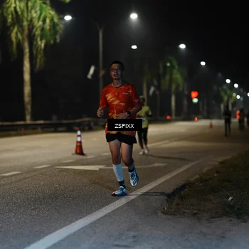 Runner Photo 5893030