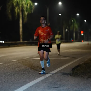 Runner Photo 5893035