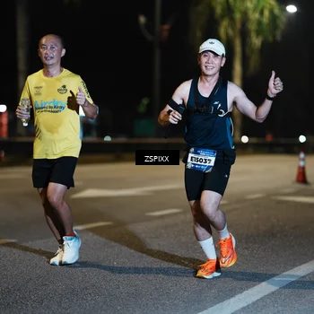 Runner Photo 5893037