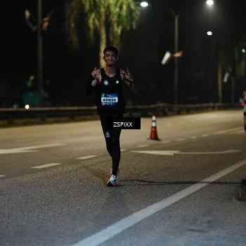 Runner Photo 5893089