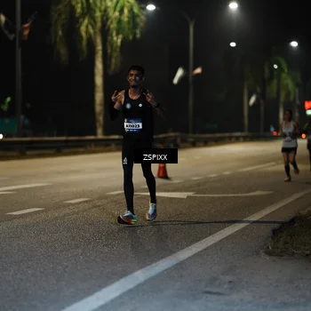 Runner Photo 5893095