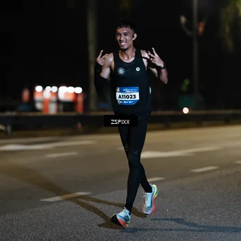 Runner Photo 5893111