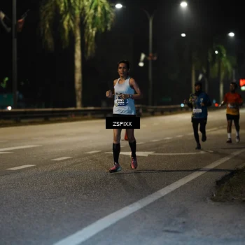 Runner Photo 5893115