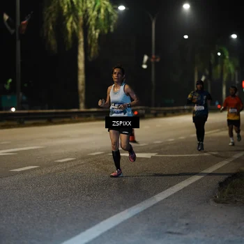 Runner Photo 5893116