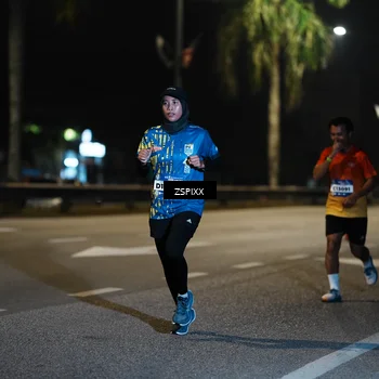 Runner Photo 5893160