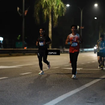 Runner Photo 5893188
