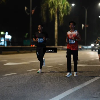 Runner Photo 5893195