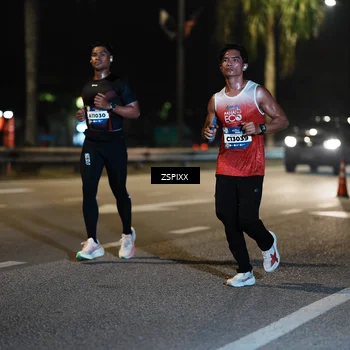 Runner Photo 5893214