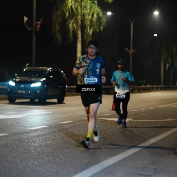 Runner Photo 5893221