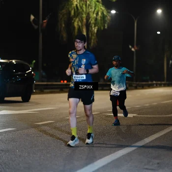 Runner Photo 5893229