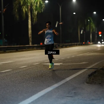 Runner Photo 5893258