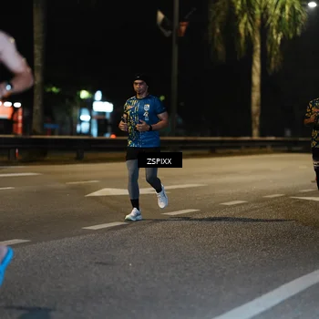Runner Photo 5893323
