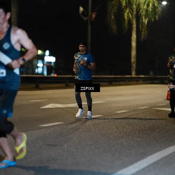 Runner Photo 5893337