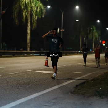Runner Photo 5893376