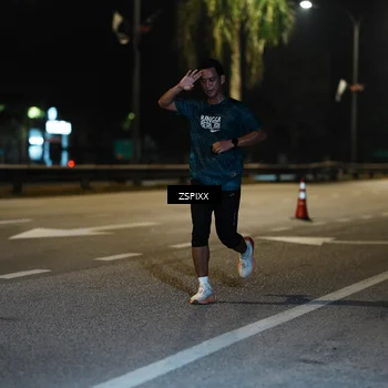 Runner Photo 5893384