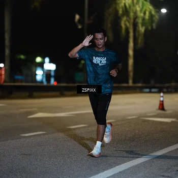 Runner Photo 5893388