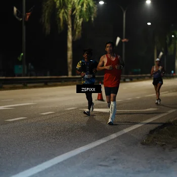Runner Photo 5893408