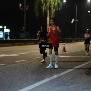 Runner Photo 5893411