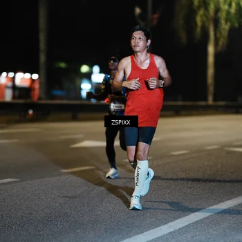 Runner Photo 5893445