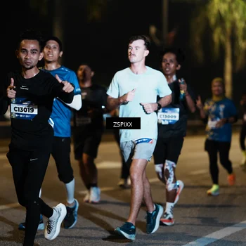 Runner Photo 5893521