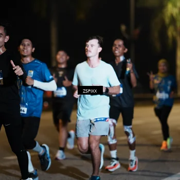 Runner Photo 5893524
