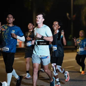 Runner Photo 5893528