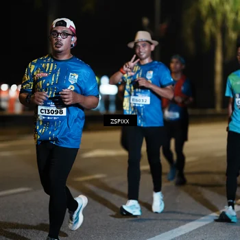 Runner Photo 5893546