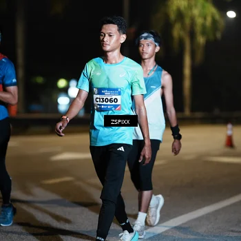 Runner Photo 5893563