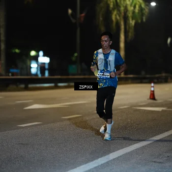 Runner Photo 5893576