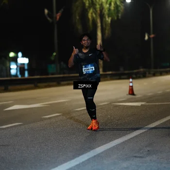 Runner Photo 5893598