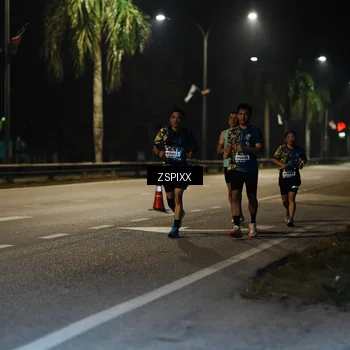 Runner Photo 5893617