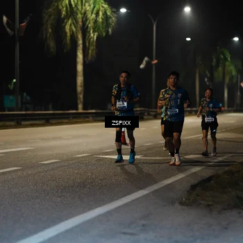Runner Photo 5893625