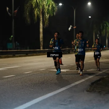 Runner Photo 5893627