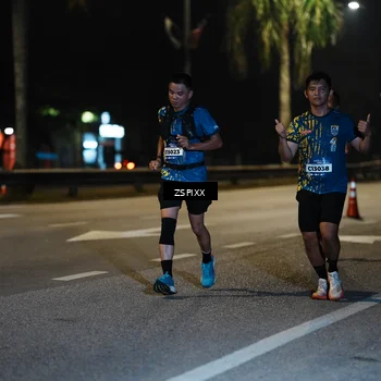 Runner Photo 5893642