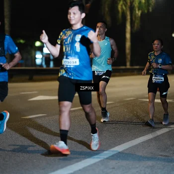 Runner Photo 5893654
