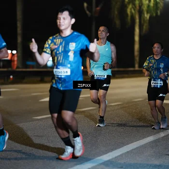 Runner Photo 5893657