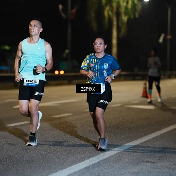 Runner Photo 5893658