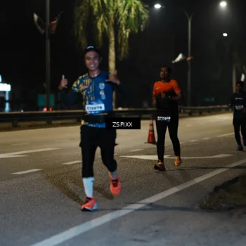 Runner Photo 5893705