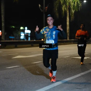 Runner Photo 5893709