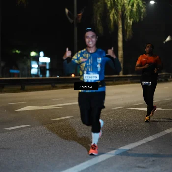 Runner Photo 5893714