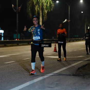 Runner Photo 5893715