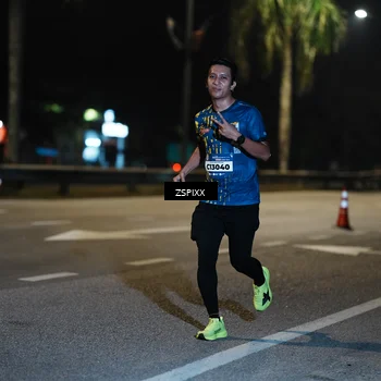 Runner Photo 5893758