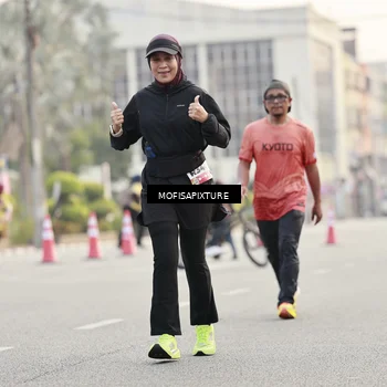 Runner Photo 5896043