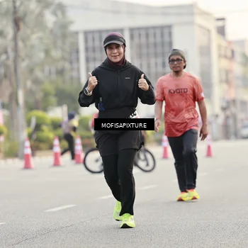 Runner Photo 5896046