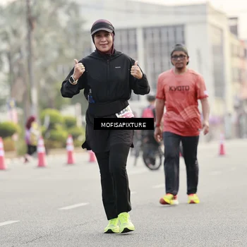 Runner Photo 5896047