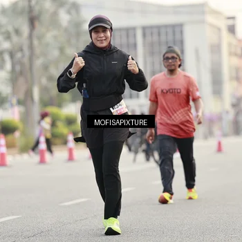 Runner Photo 5896053