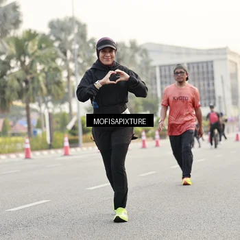 Runner Photo 5896057