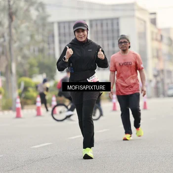 Runner Photo 5896059